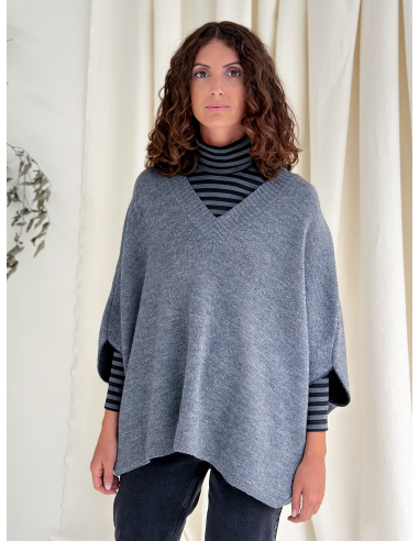 KNIT PONCHO