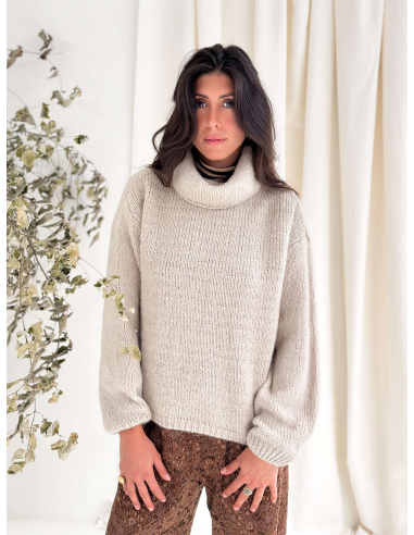 OVERSIZE HIGH NECK SWEATER