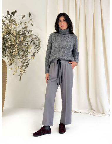 TROUSERS WITH DRAWSTRING