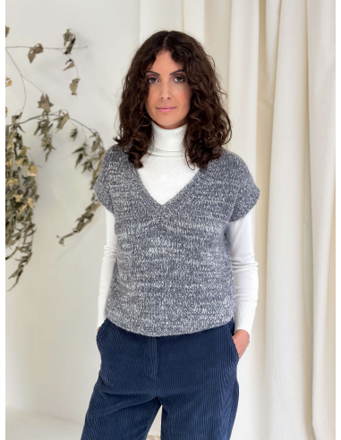 MELANGE KNIT VEST